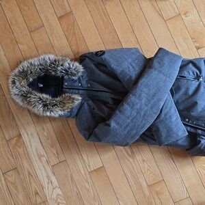 Obermeyer Sojourner Womans knee-length grey-down winter Parka 14